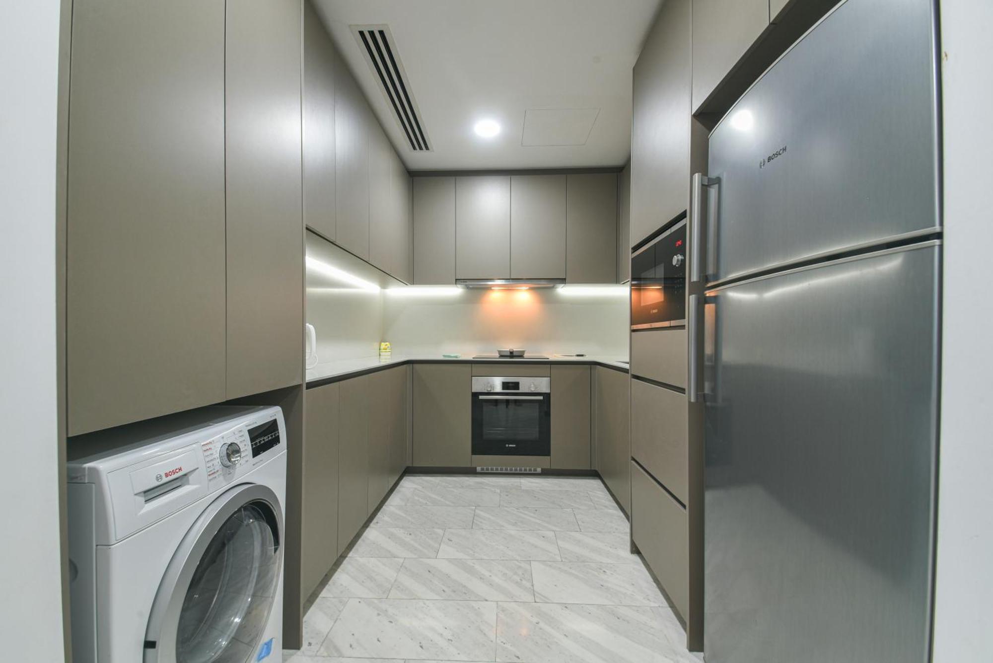 Eaton Klcc Apartment